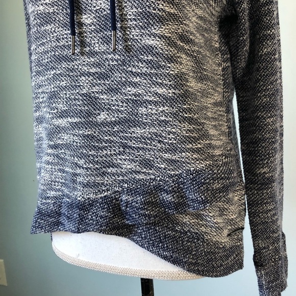 CALVIN KLEIN | Tulip Hem Knit Performance Sweatshirt - Picture 3 of 7